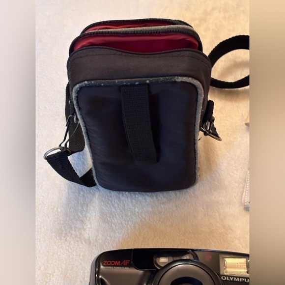 Vtg Olympus Infinity Zoom 210 Point and Shot Black Camera & Access.(not tested) - Picture 14 of 16